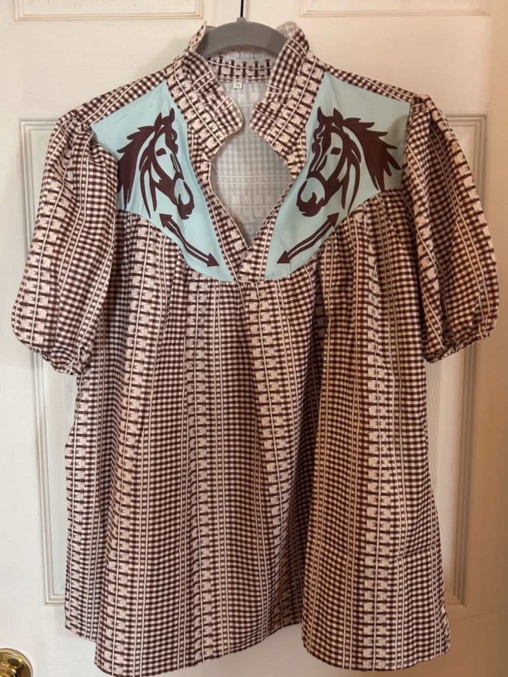 Western Horse Yoke Blouse in Brown and Light Blue - Picture 3 of 7